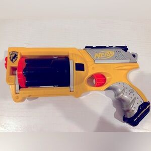 Nerf maverick rev-6 n-strike